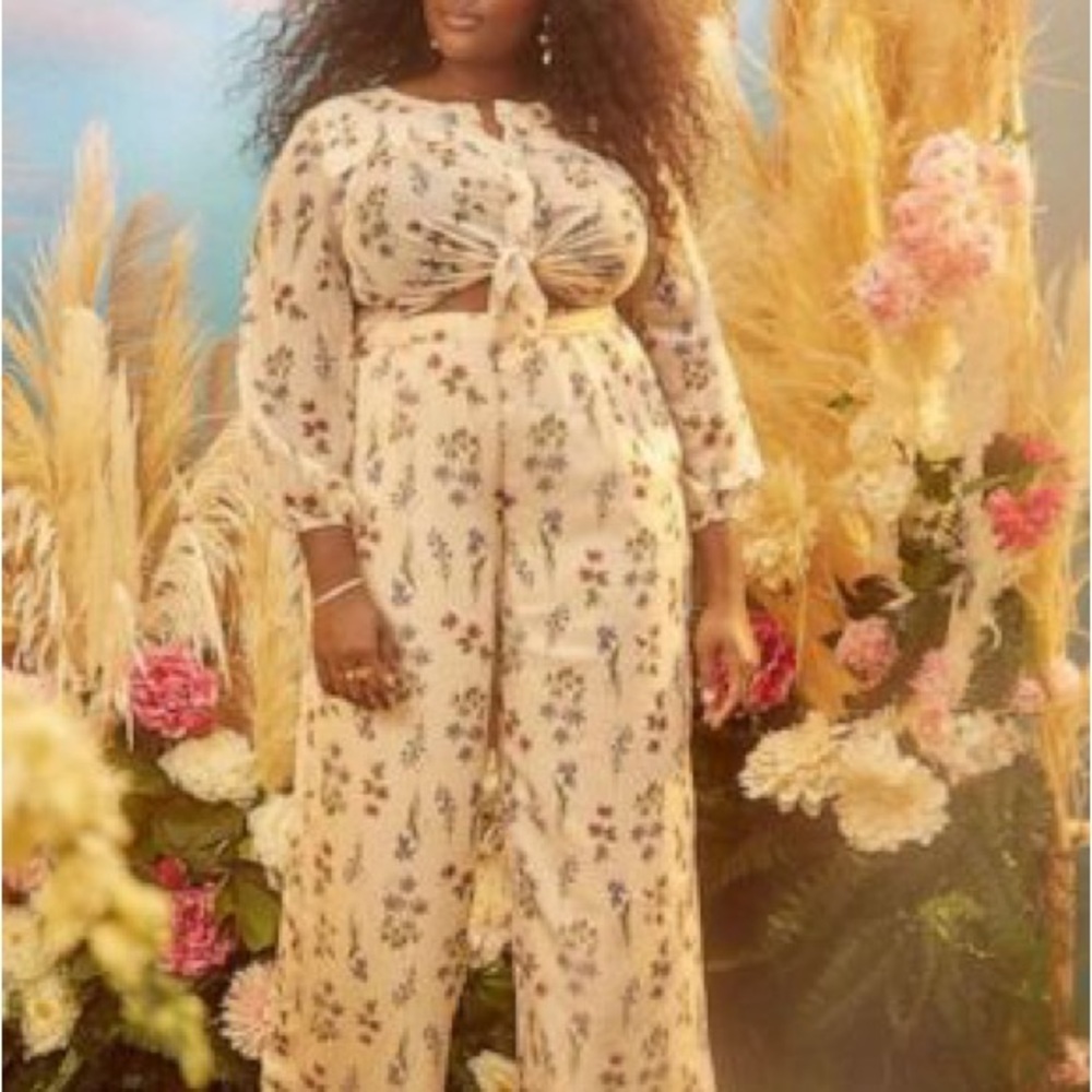ELOQUII Floral Chiffon Top and Bottoms